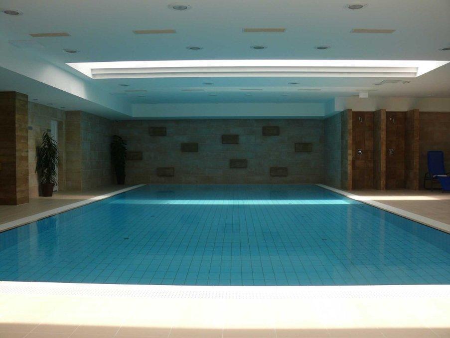 Garden Hotel Wellness Es Konferencia Solnok Konforlar fotoğraf