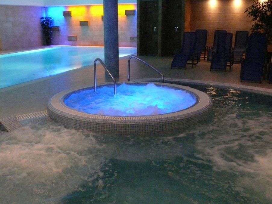 Garden Hotel Wellness Es Konferencia Solnok Dış mekan fotoğraf