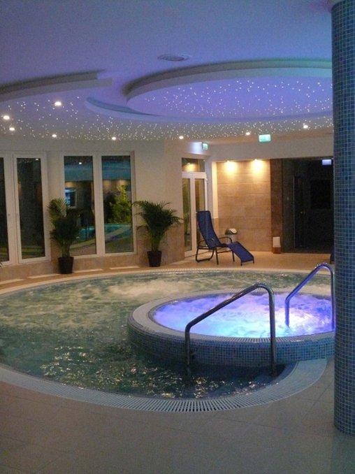 Garden Hotel Wellness Es Konferencia Solnok Konforlar fotoğraf