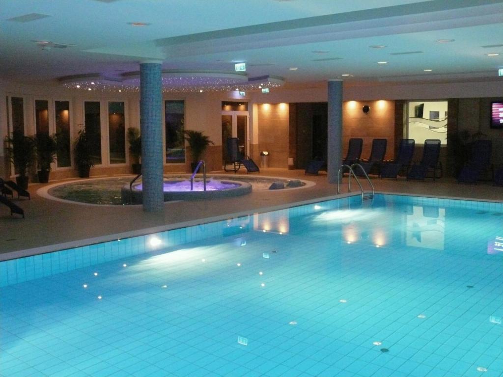 Garden Hotel Wellness Es Konferencia Solnok Oda fotoğraf