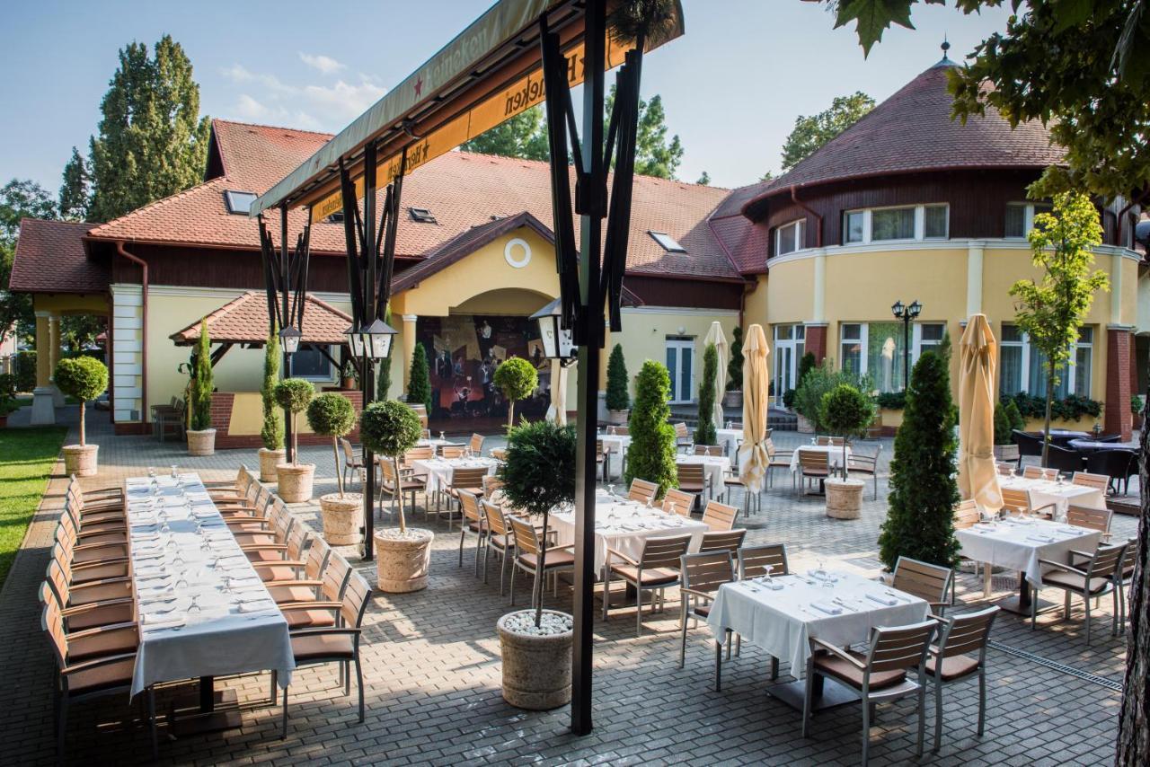 Garden Hotel Wellness Es Konferencia Solnok Dış mekan fotoğraf